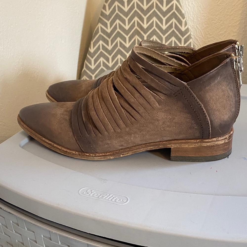 Free People Brown Leather Women’s Boots like new - Picture 4 of 14